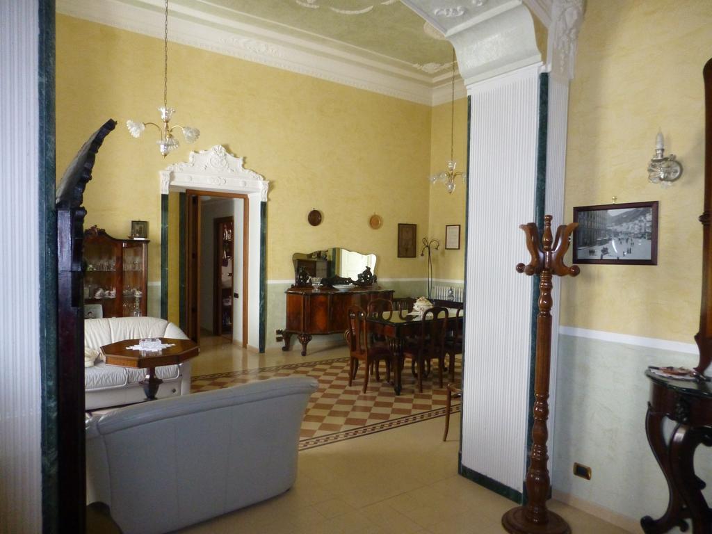 ساليرنو B&B Centrale المظهر الخارجي الصورة