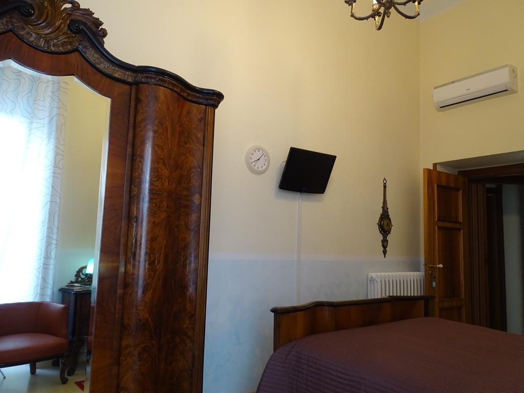 ساليرنو B&B Centrale الغرفة الصورة
